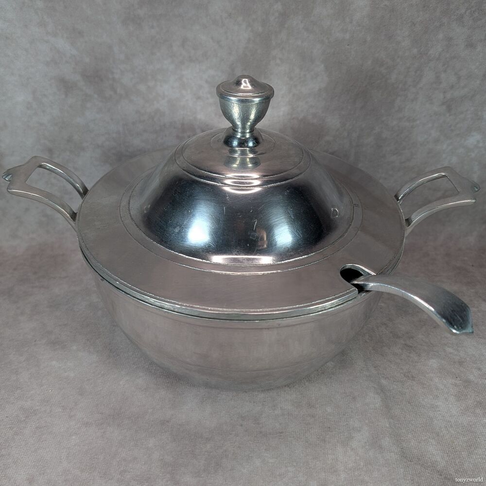 Vintage Wilton Armetale Pewter Plough Tavern Soup Tureen with Lid & Ladle 2.5 QT